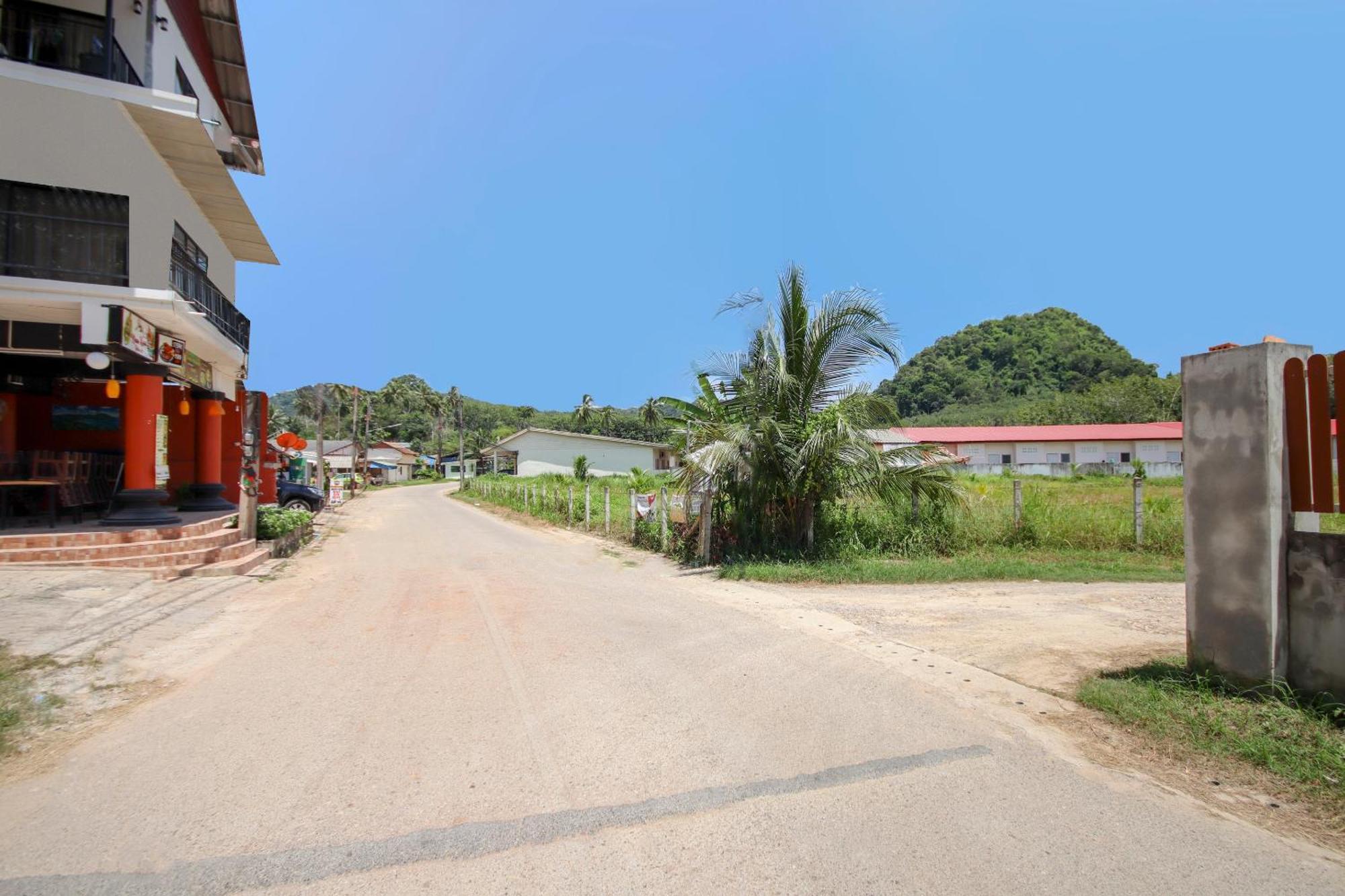 Oyo 1122 Napas House Otel Krabi town Dış mekan fotoğraf